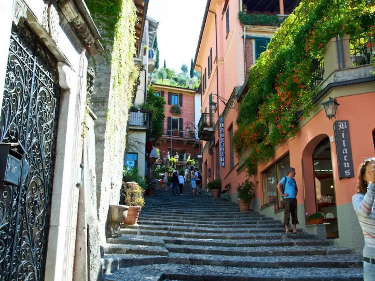 Bellagio Spiaggia 0*,  Italy